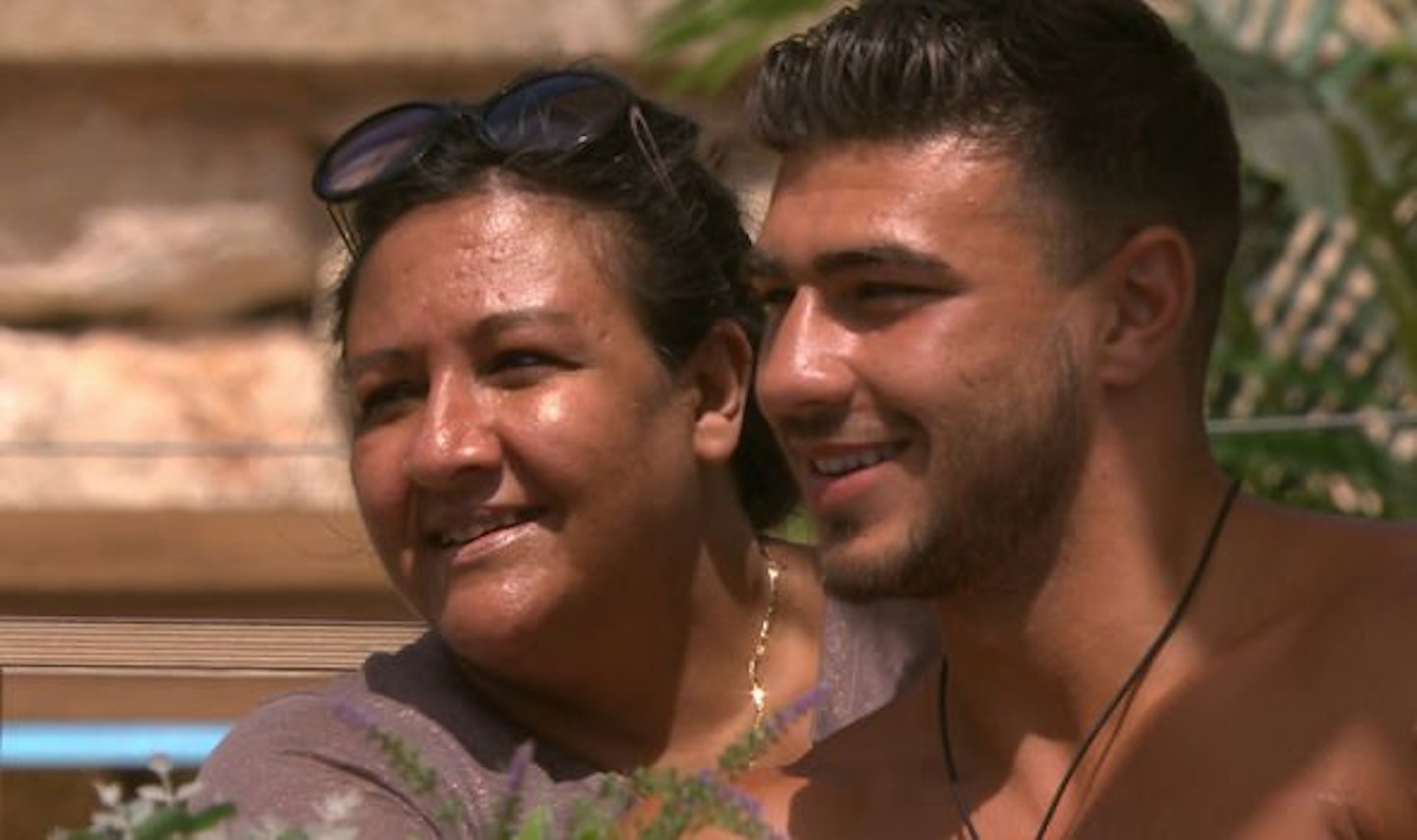 love island tommy fury mum