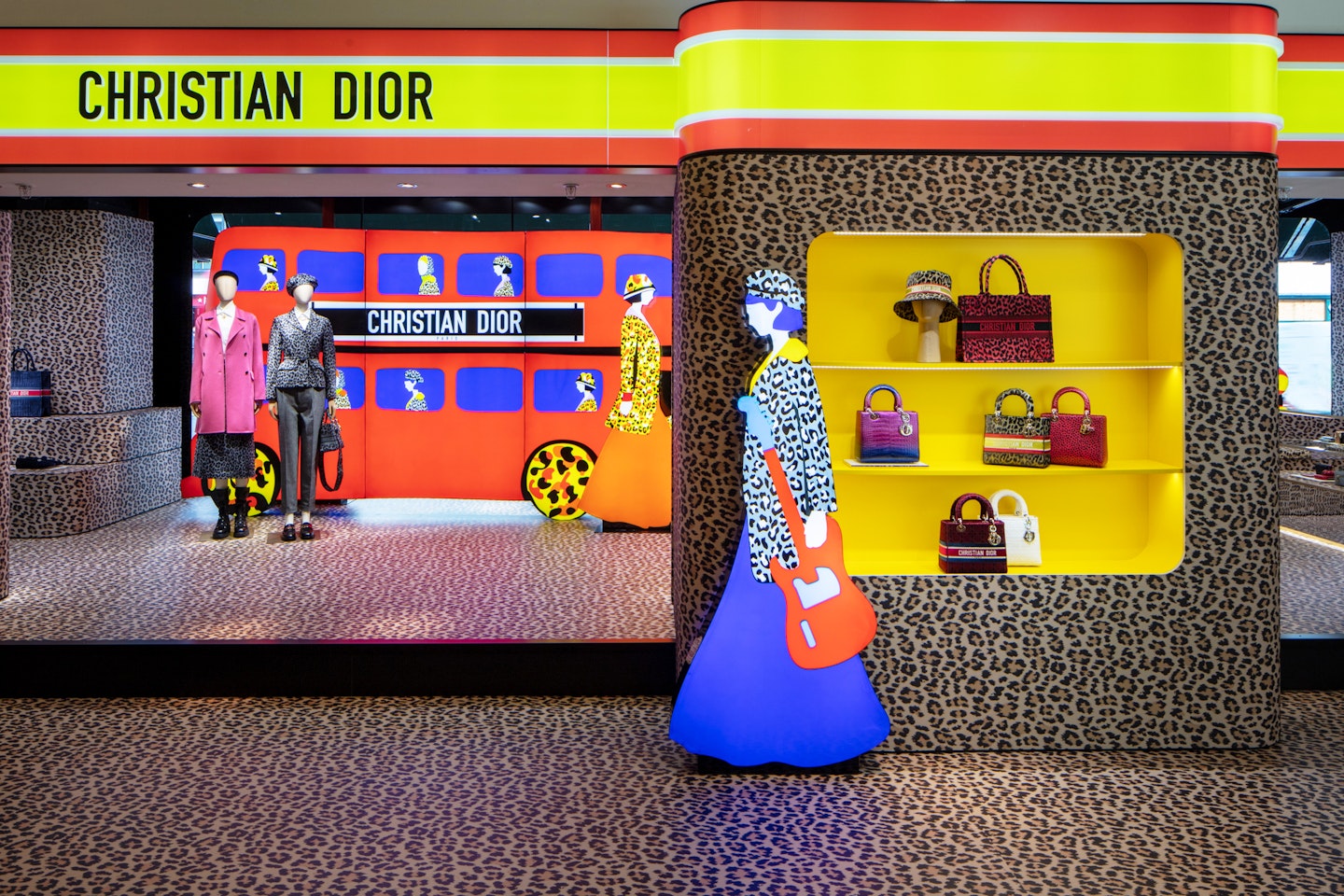 Dior Pop-Up Harrods debuts personalisation service for Book Tote
