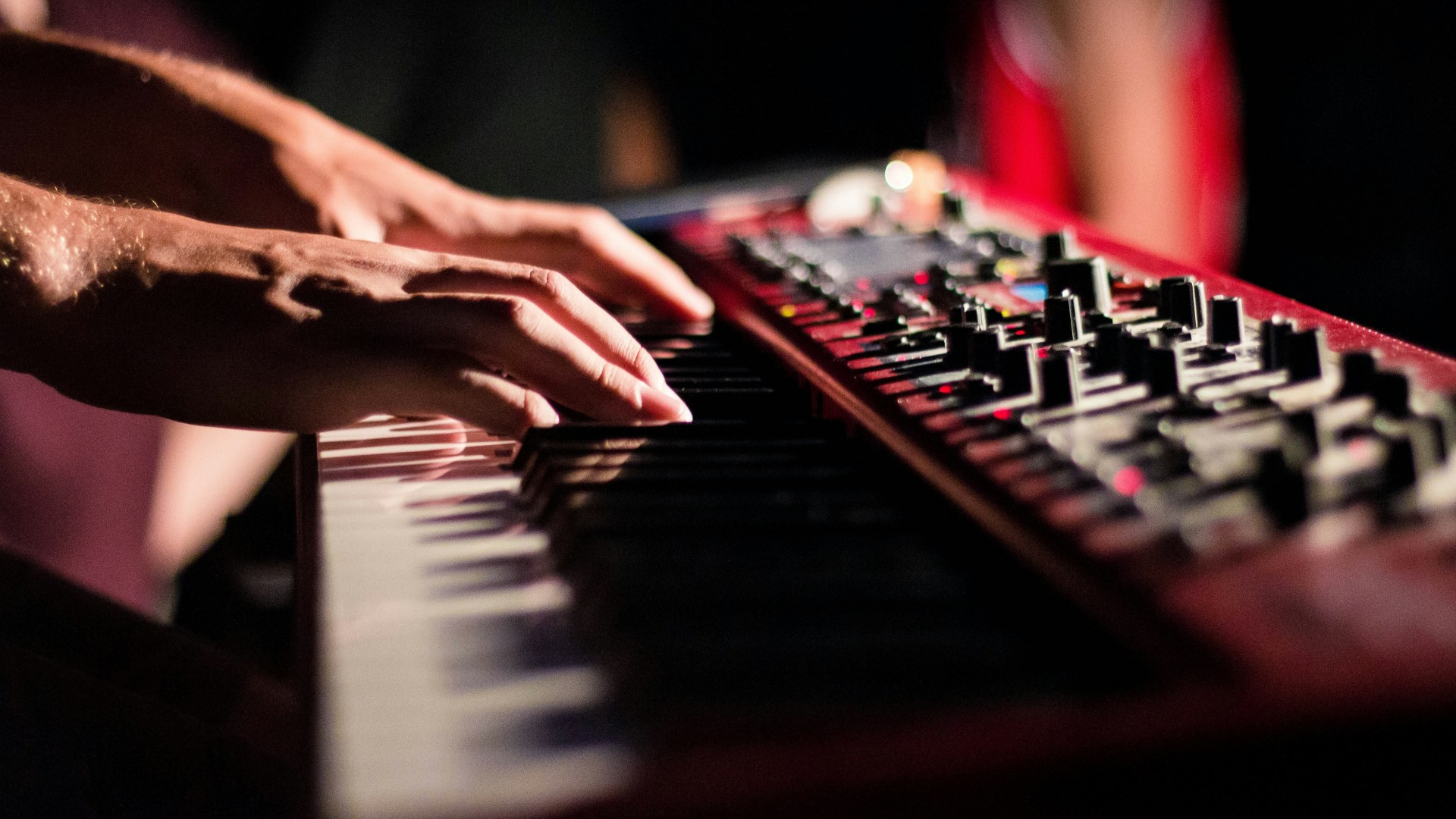 Electrical Keyboard Computer The Best Electric Keyboards for Beginners and Professionals