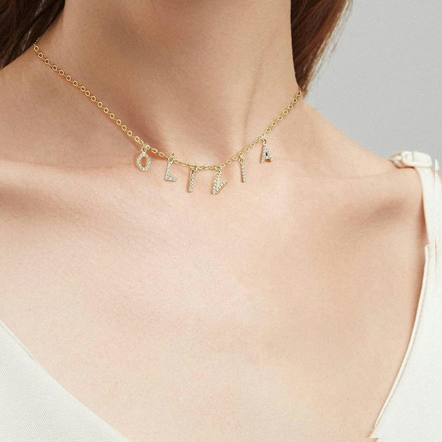 The Best Nameplate Necklaces - Grazia