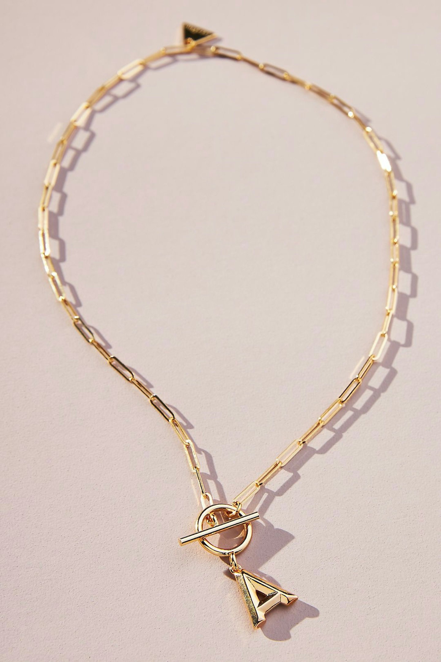 The Best Nameplate Necklaces - Grazia