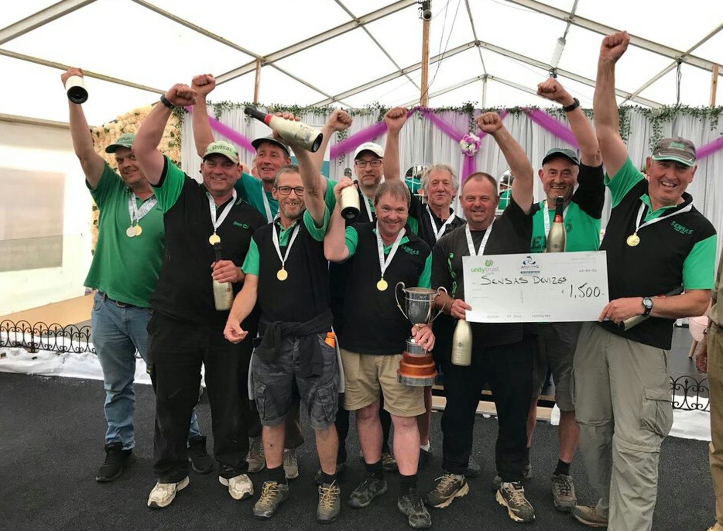 The victorious Sensas Devizes MG squad