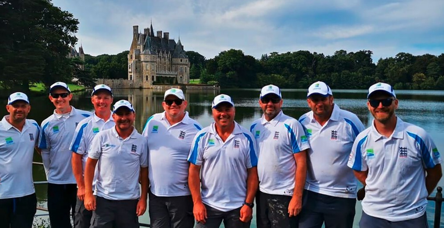 The England team of Steve and Phil Ringer, Rob Wootton, Lee Kerry, Adam Wakelin and Mick Vials, under the management of Dean Barlow