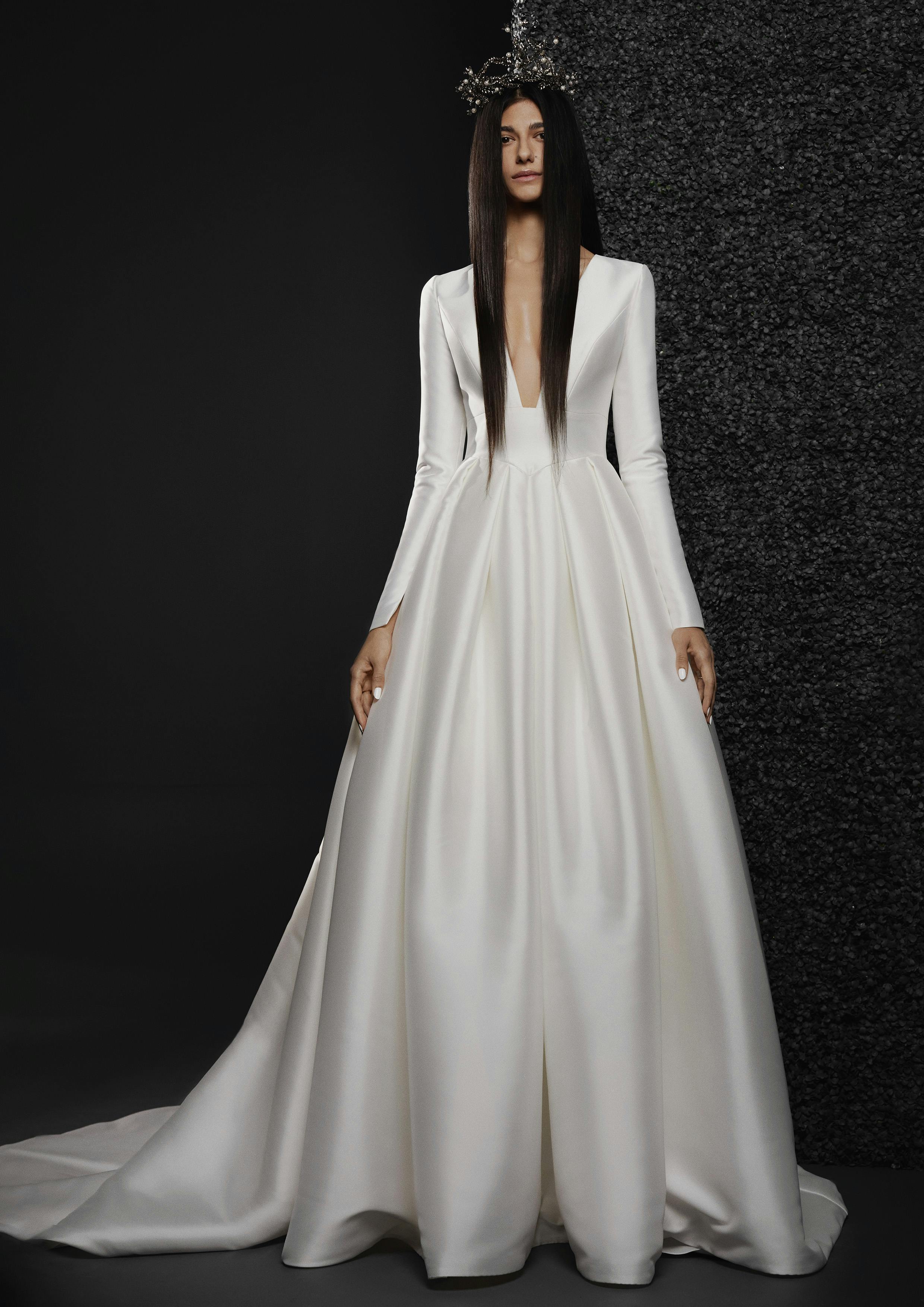 Average cost of clearance vera wang wedding dress