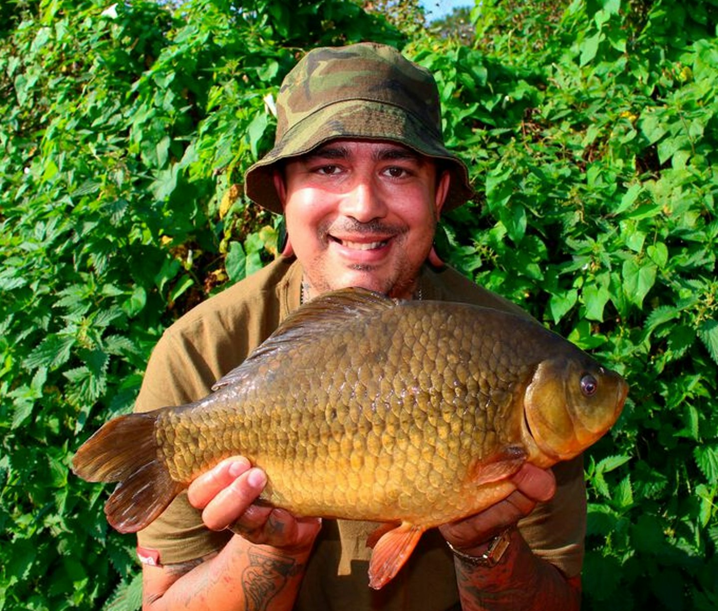 Matt Fernandez – 4lb 4oz crucian
