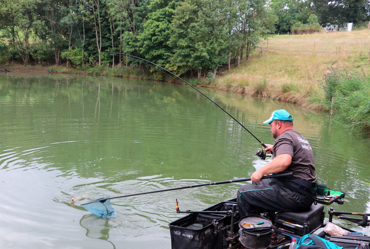 Jamie drew a flyer in the shape of Meadowlands peg 1 and made no mistakes with 290-8-0