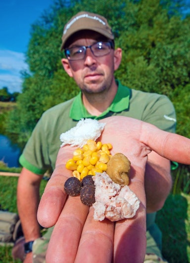 Stinky baits in coloured water