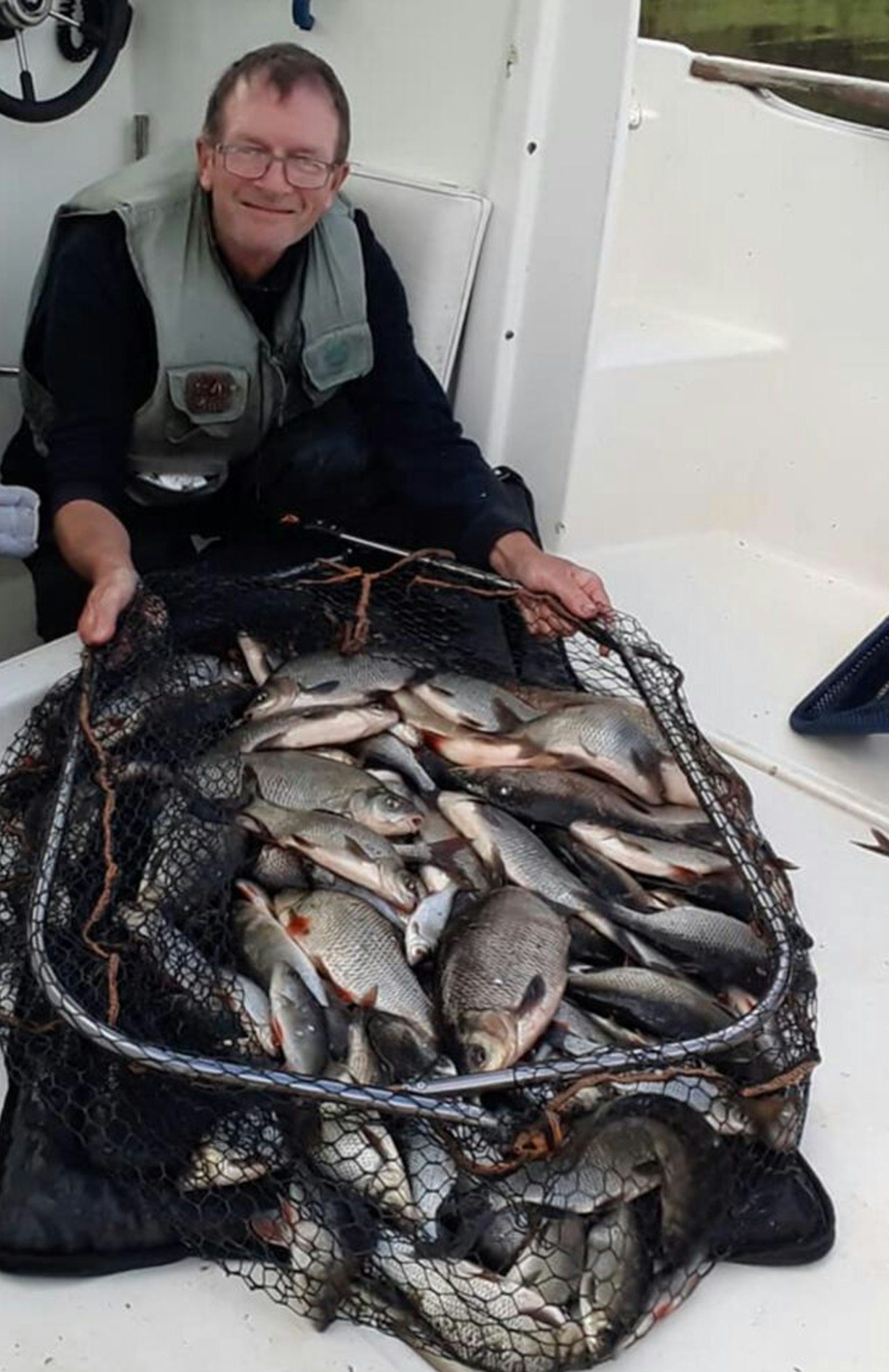 Tony Kersley’s recent net of roach, bream and hybrids