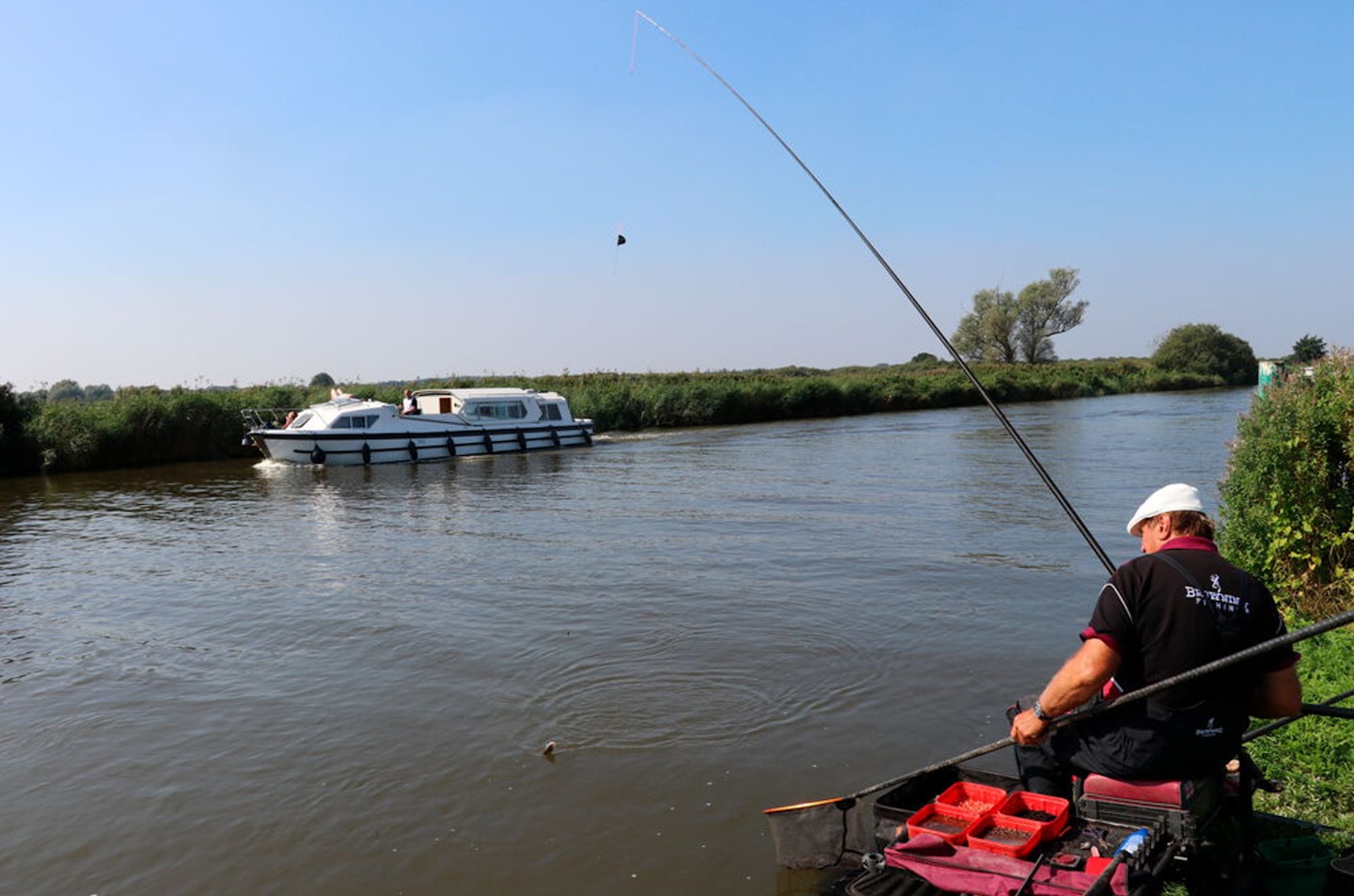 Today, flat floats are regularly used to run the bait with the river’s current and catch smaller fish