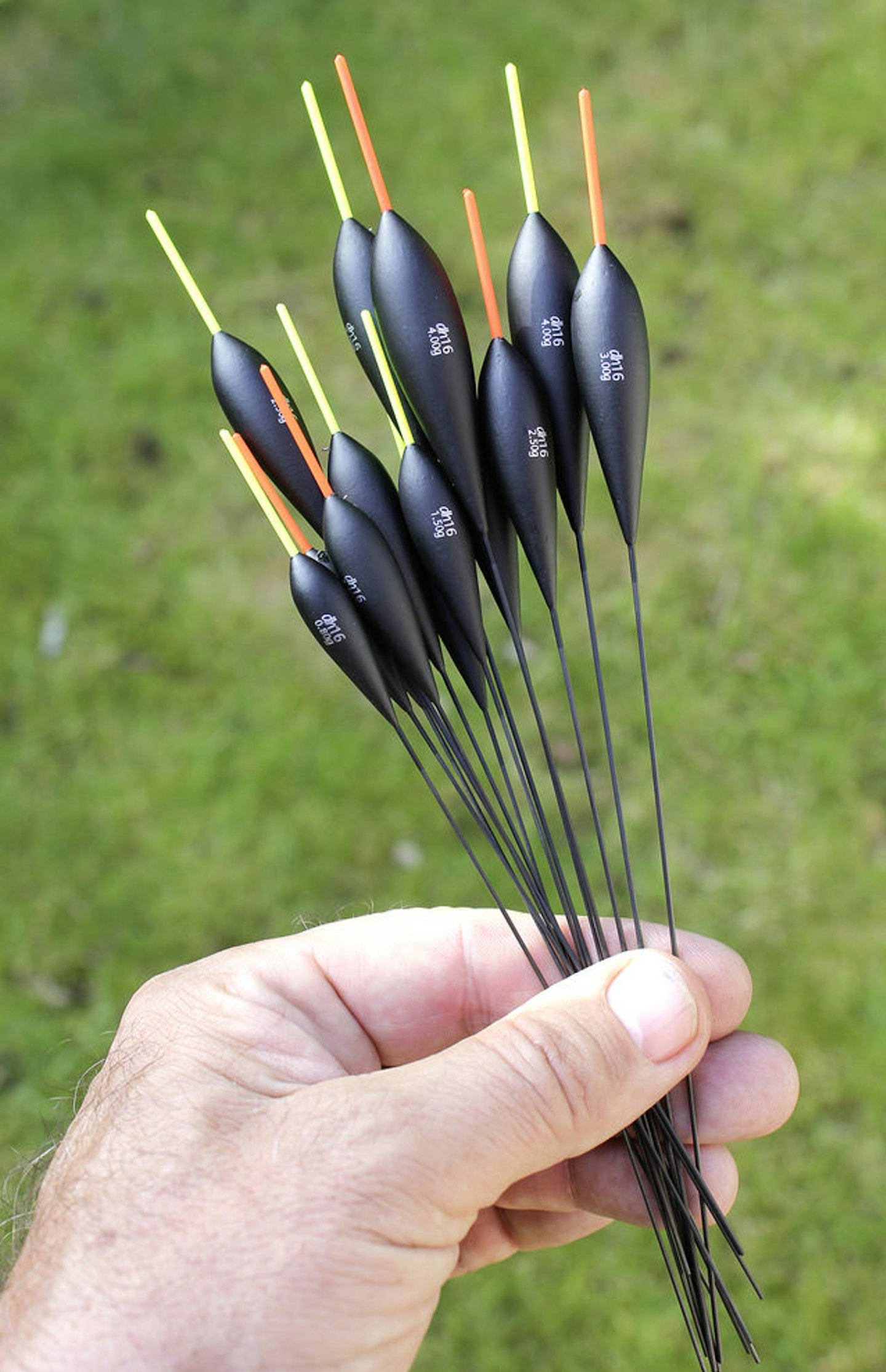 The shape of this float is perfect for pole fishing in swiftly-flowing water
