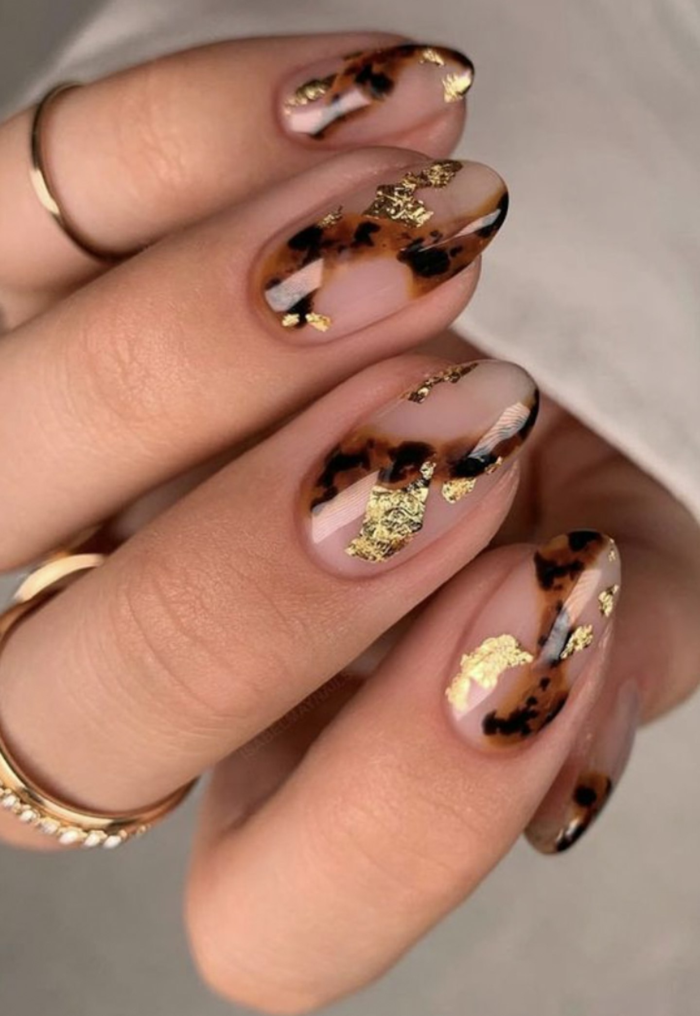 Foil nails