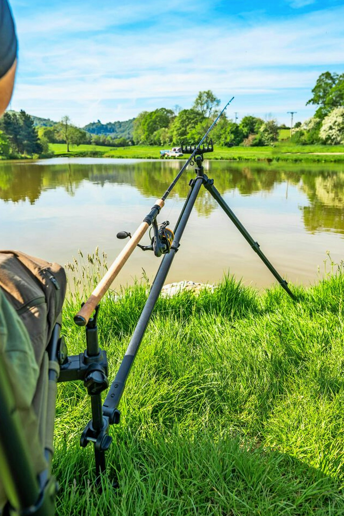 TRIPOD FEEDER ARM