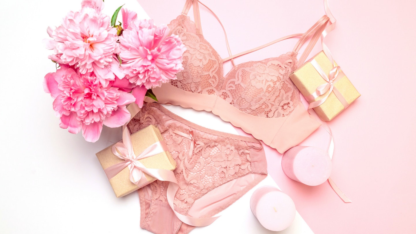 Love Honey's plus size lingerie set that makes shoppers feel