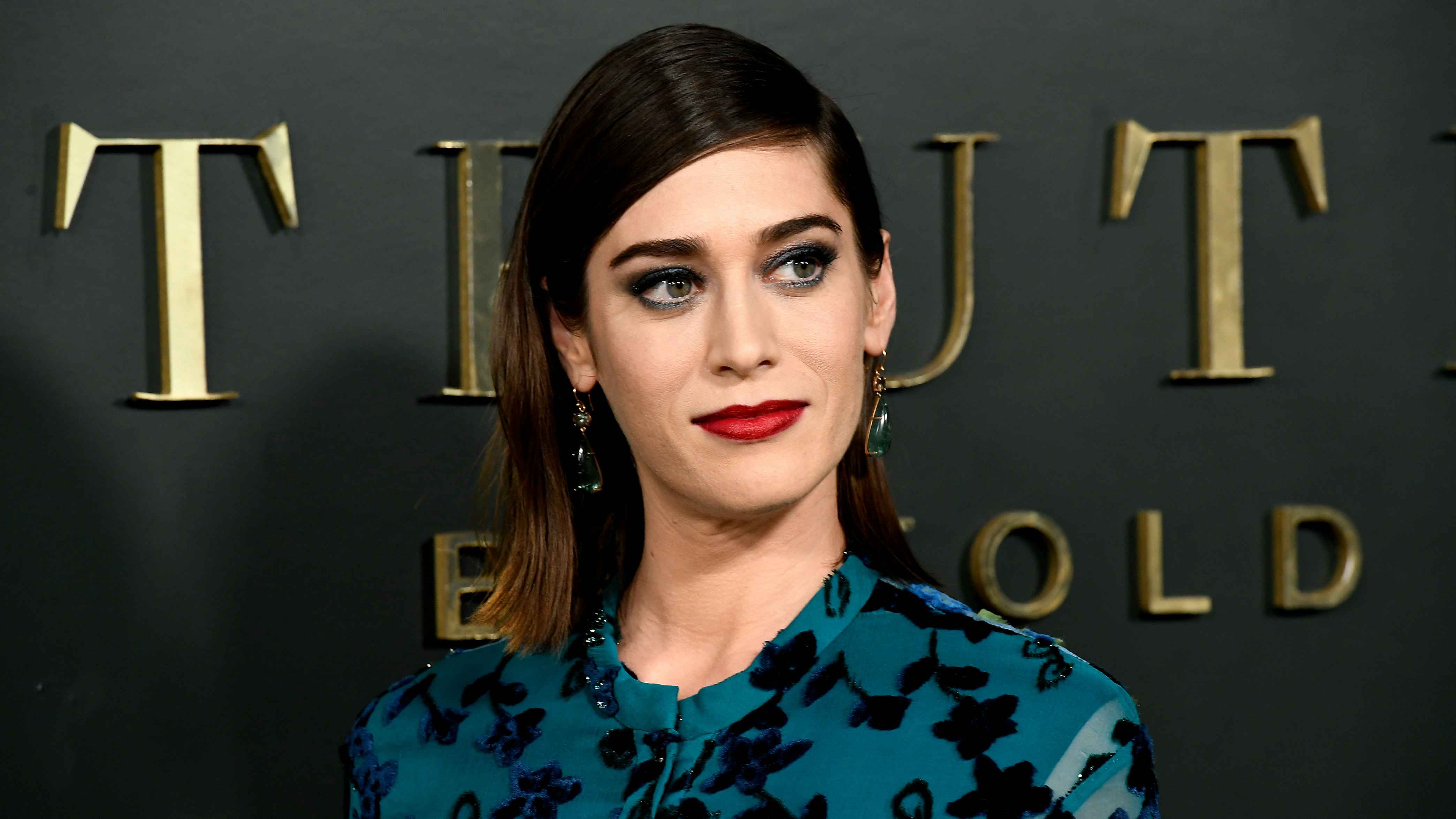 Caplan Anderson Lizzy Caplan Photo Shoot