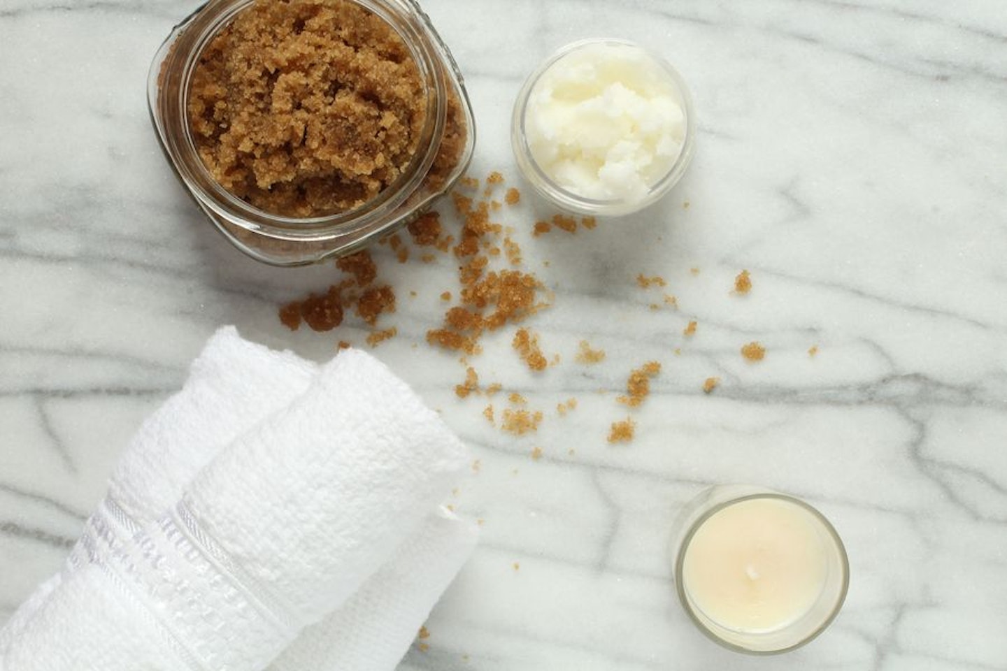 Closer-best-DIY-body-scrubs-honey