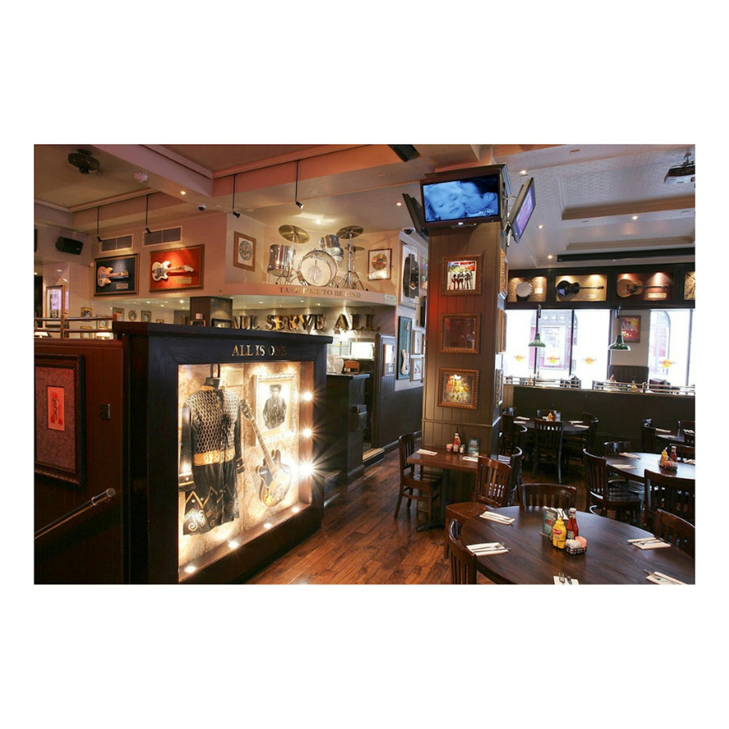 Hard Rock Cafe London Dining Experience with Drinks for Two