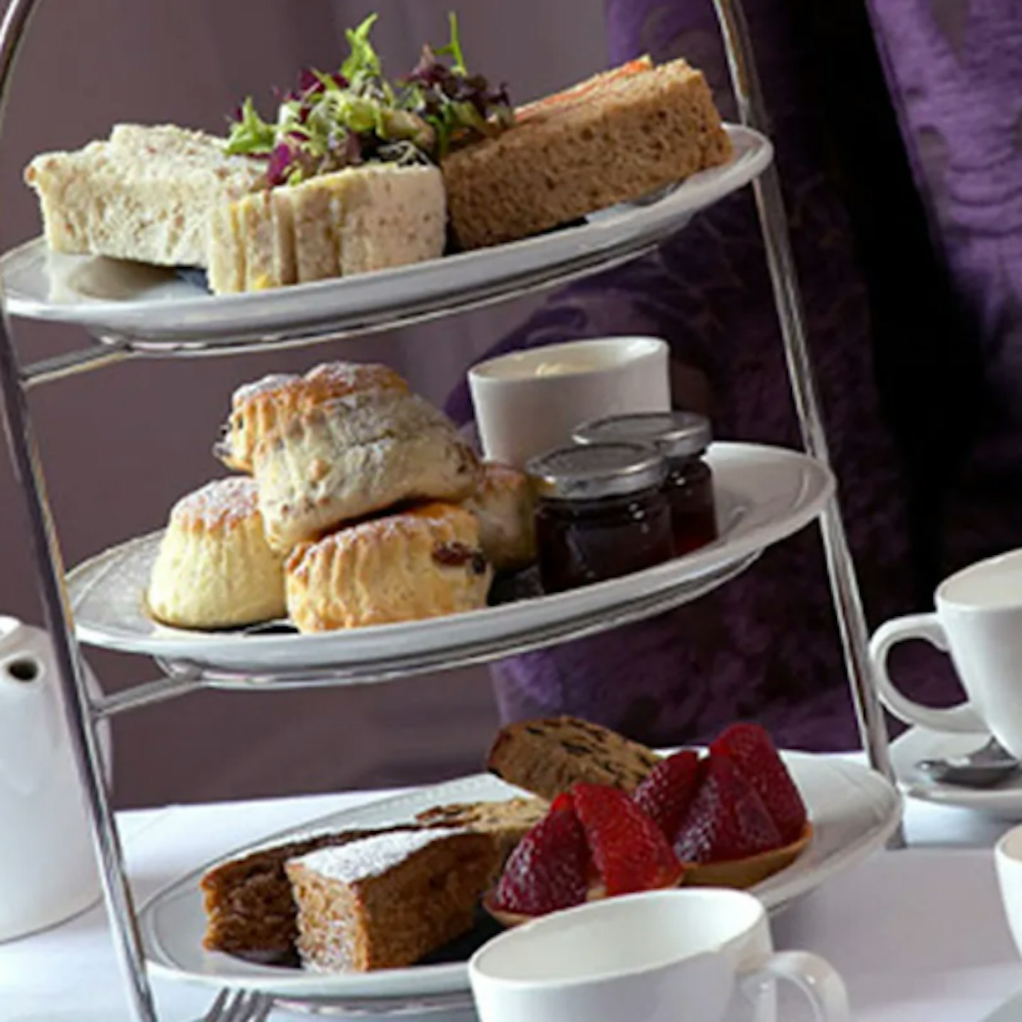 Visit to Windsor Castle and Afternoon Tea for Two