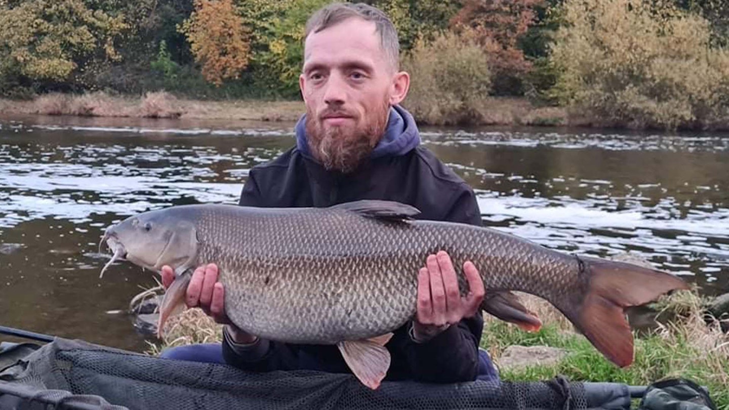'Twitchy' bite results in biggest Trent barbel of the season