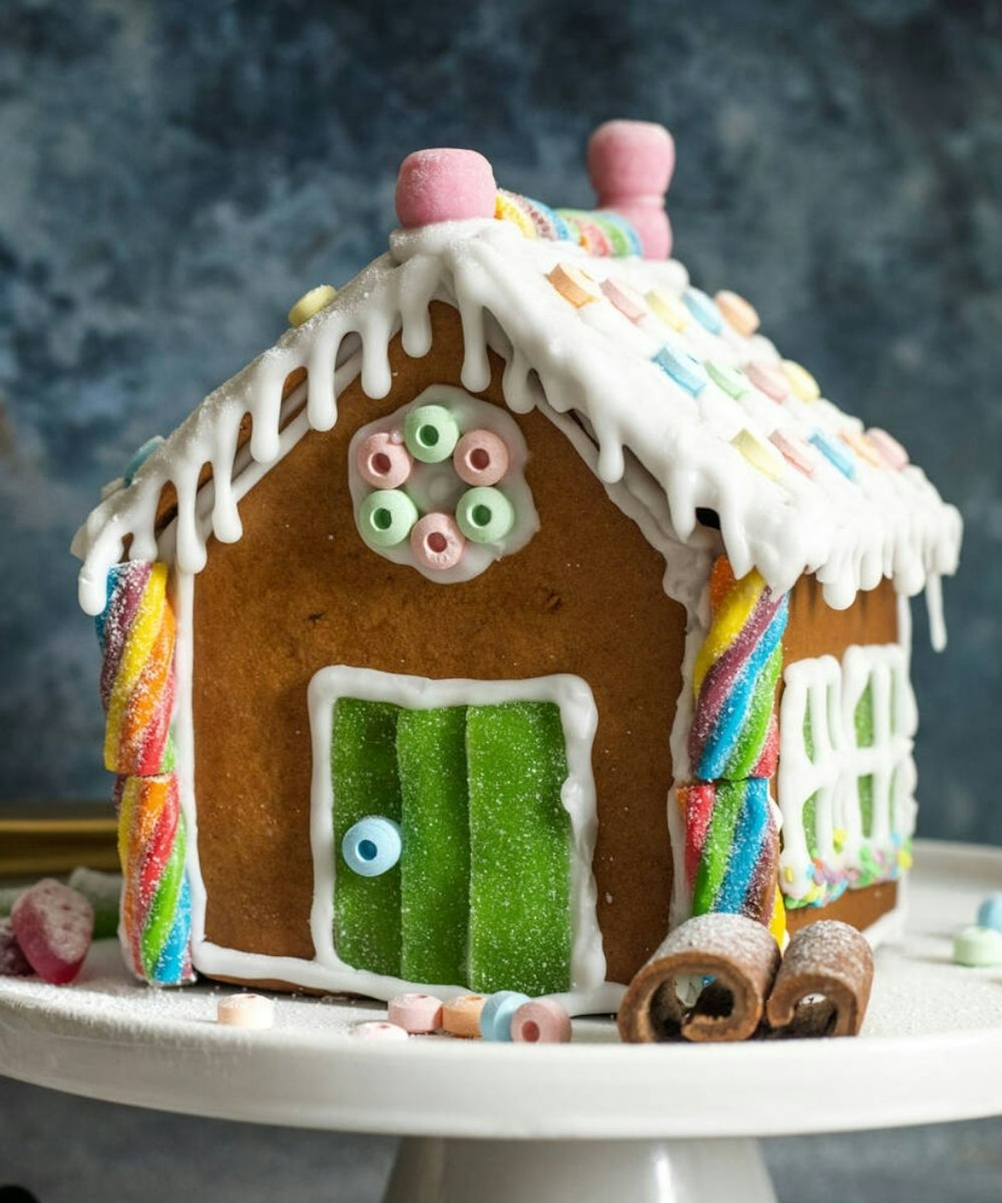 Bake And Build Gingerbread House Kit