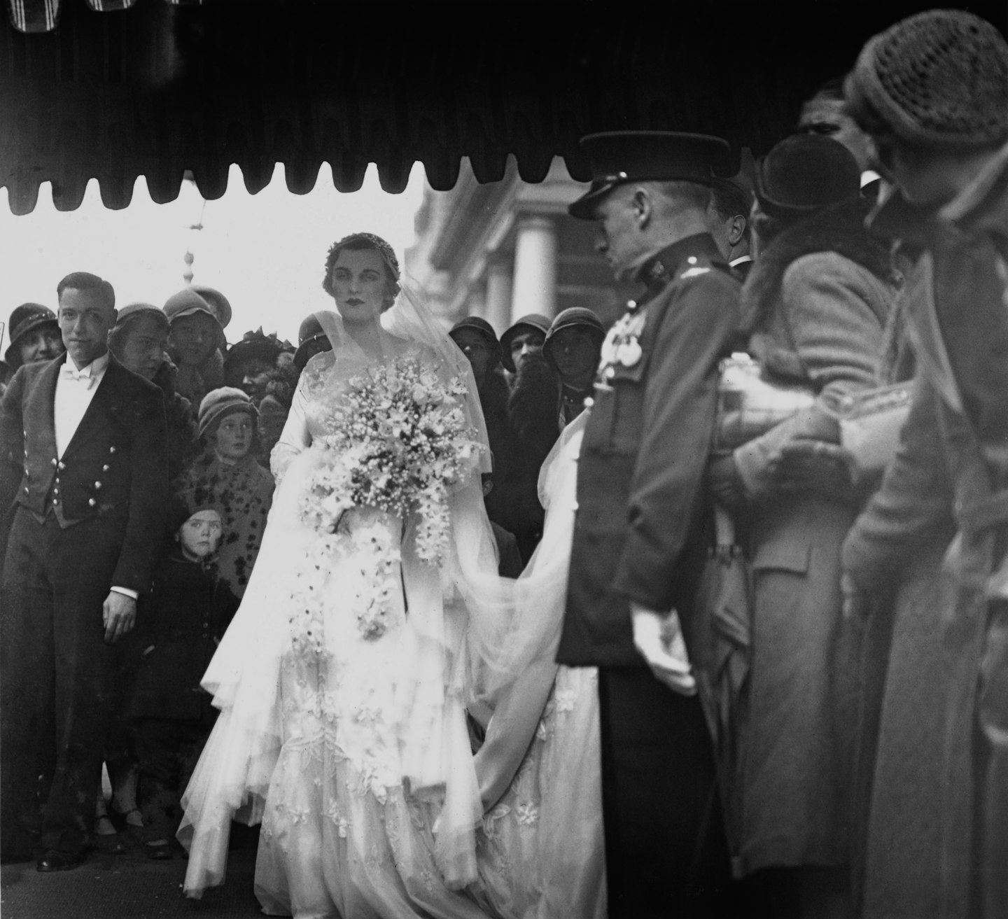 margaret duchess of argyll in wedding dress