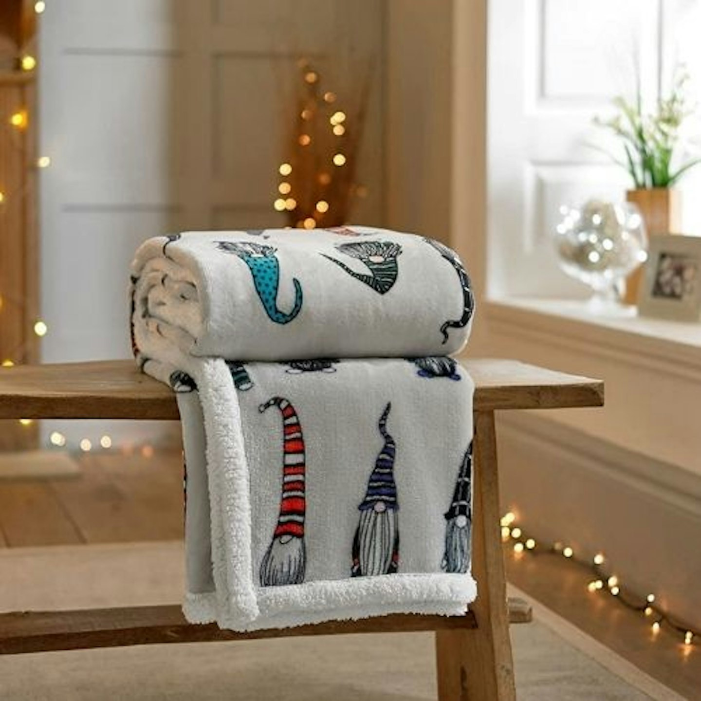 Gonks Design Sherpa Reverse Supersoft Throw