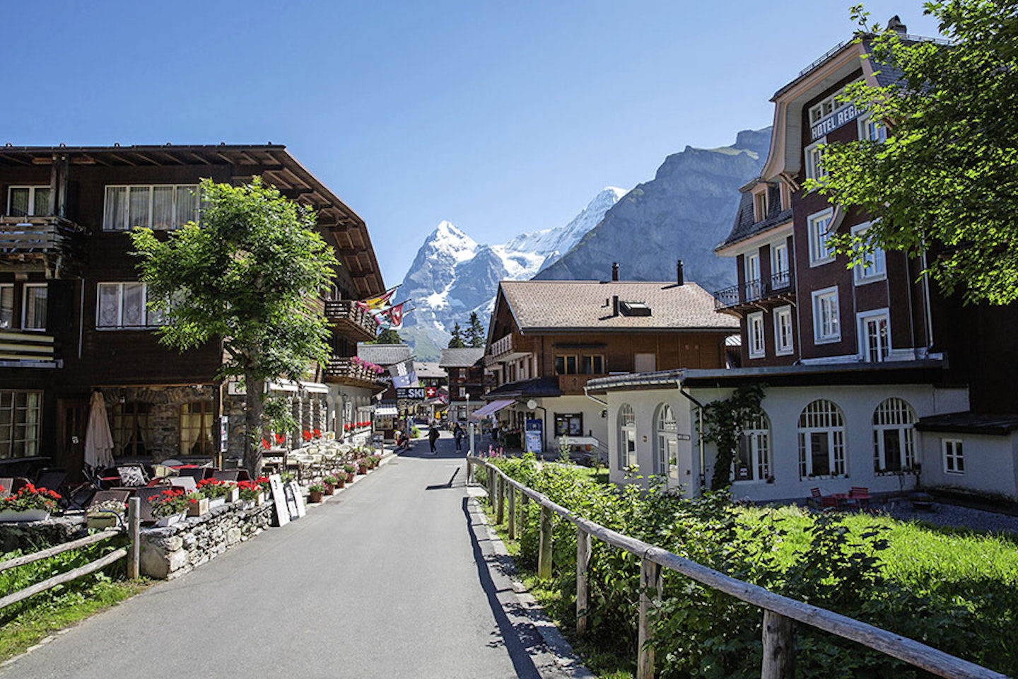 The car-free streets of Mürren.