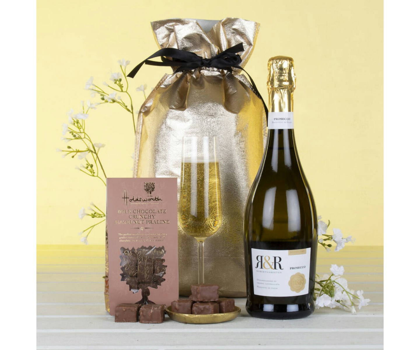 Prosecco And Chocolates Gift Hamper