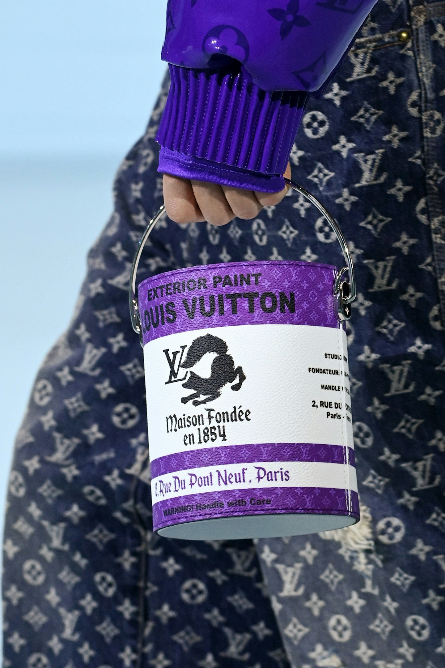 Fashion fans confused over £2,000 Louis Vuitton paint can bag: 'What  happened to Virgil?