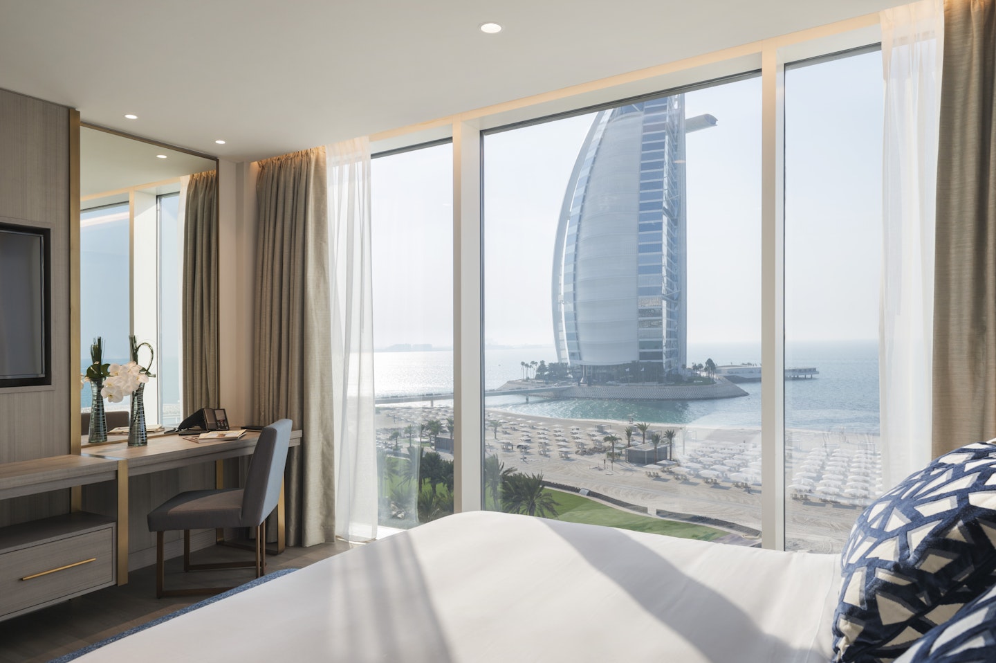 Jumeirah Beach Hotel - Grazia