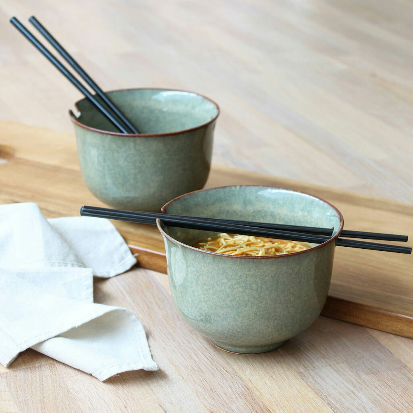 Ceramic Noodle Bowl Set With Chopsticks (Set of 2)