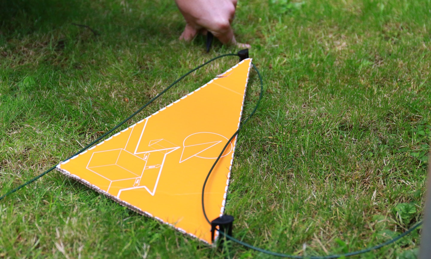 Worx Landroid M500 robotic lawnmower triangle guide