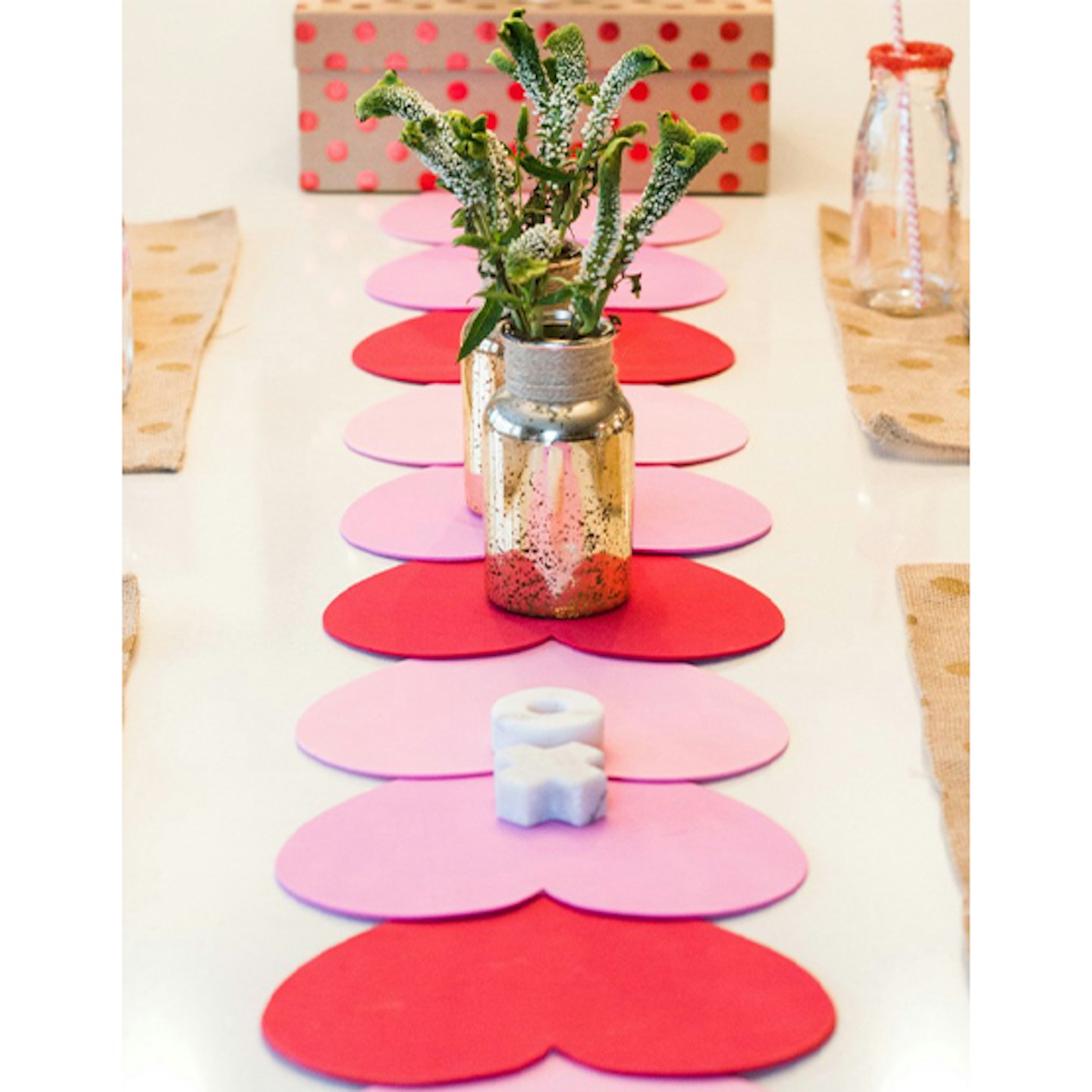 Foam heart runner