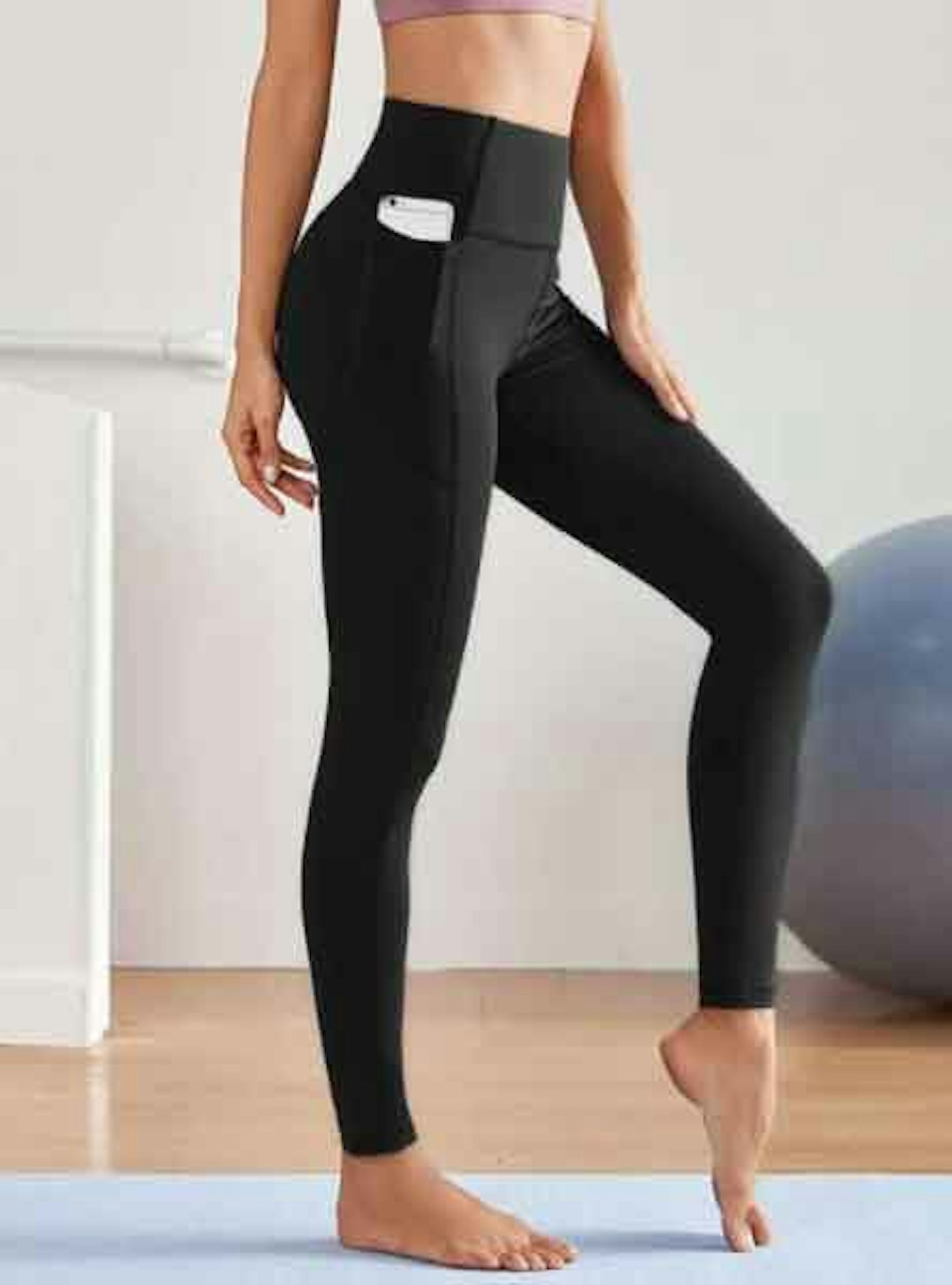 black-yoga-pants