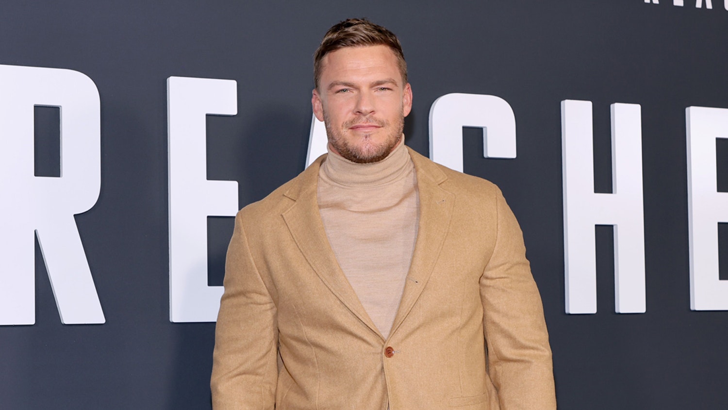 Alan Ritchson Talks Reacher, The Long Audition Process And Meeting Lee ...