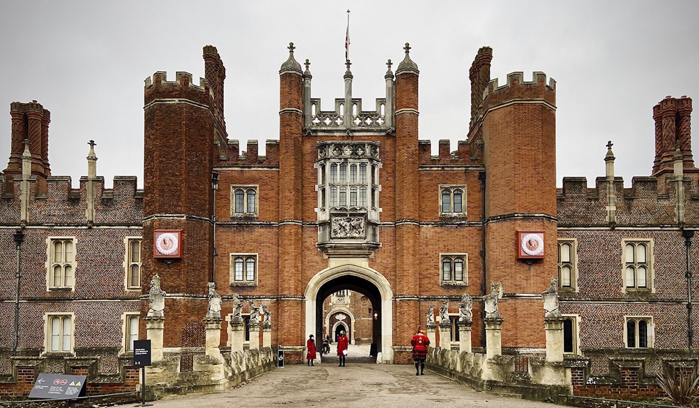 Hampton Court Palace entrance