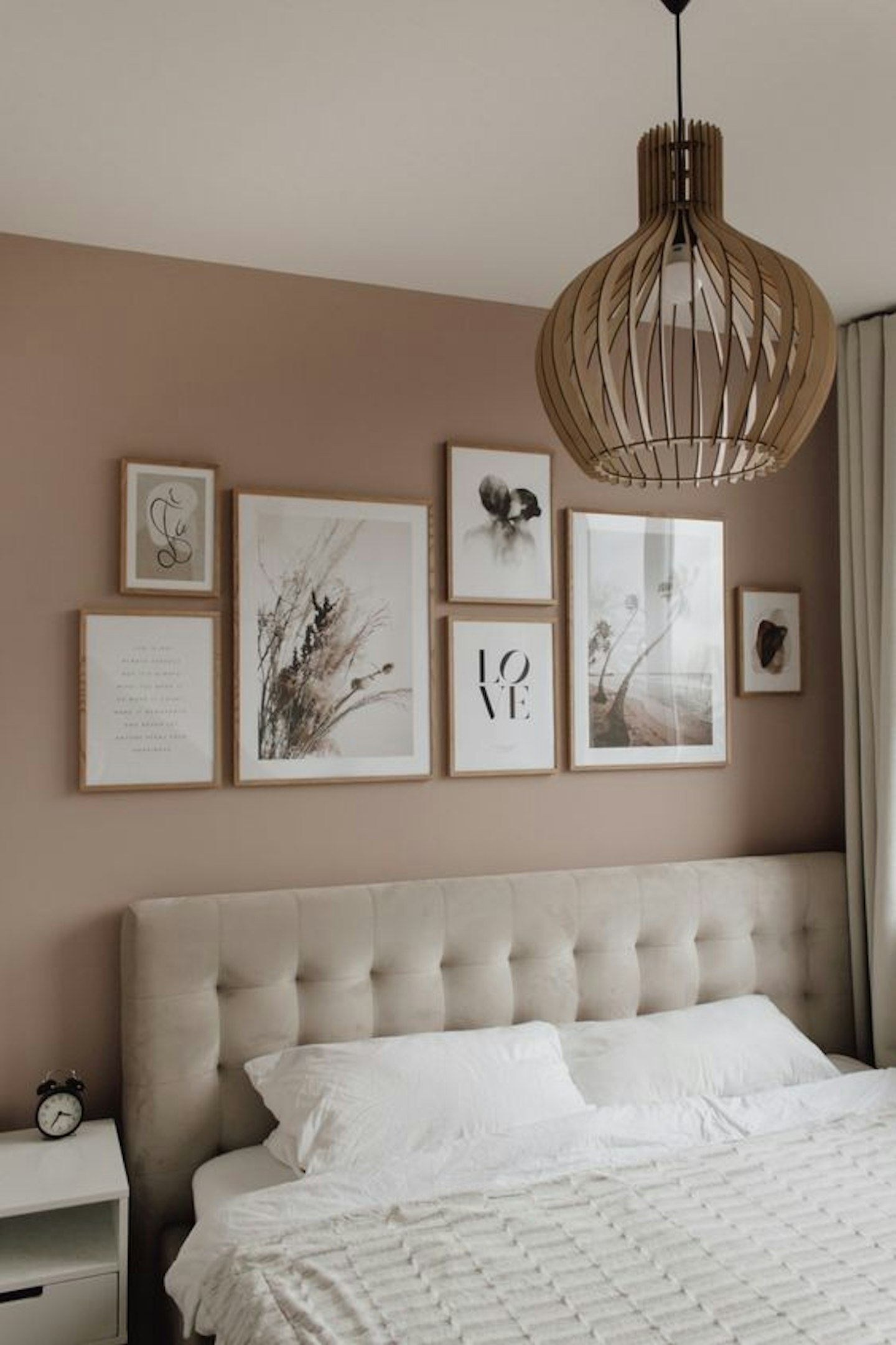Neutral tones