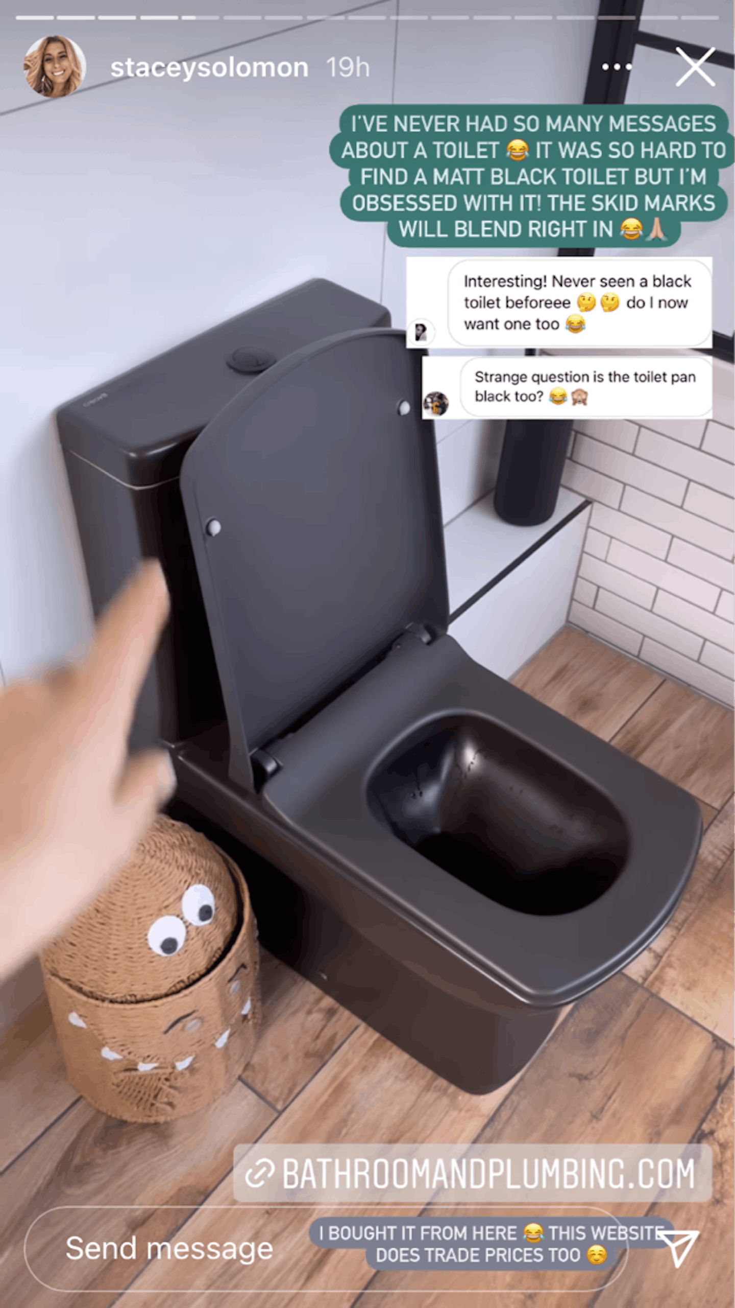 Stacey Solomon's black toilet