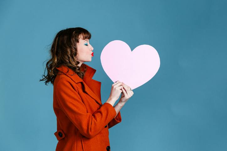 The Funniest Valentines Day Memes, GIFs And Images - Vimarsana News