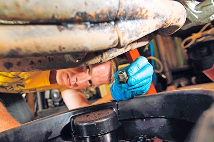 Removing a motorcycle sump plug