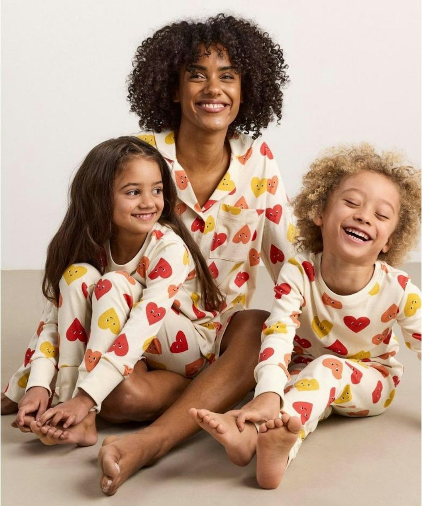 Pyjama set with hearts