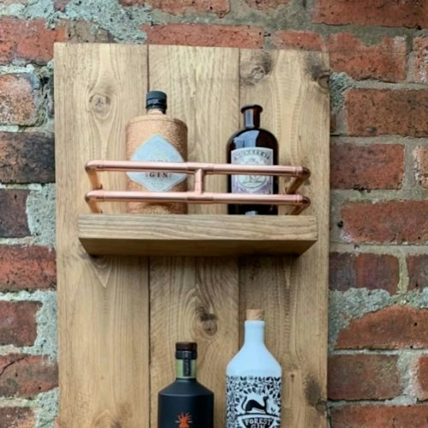 Copper Pipe & Wood Wall Bar