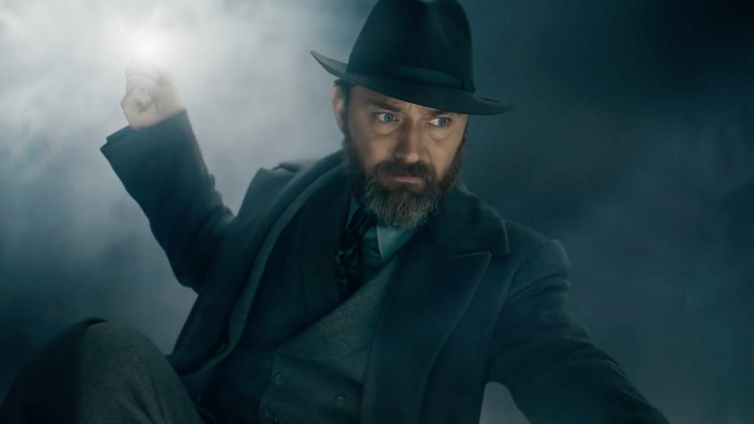 Fantastic Beasts: The Secrets Of Dumbledore Trailer Put Jude Law’s ...