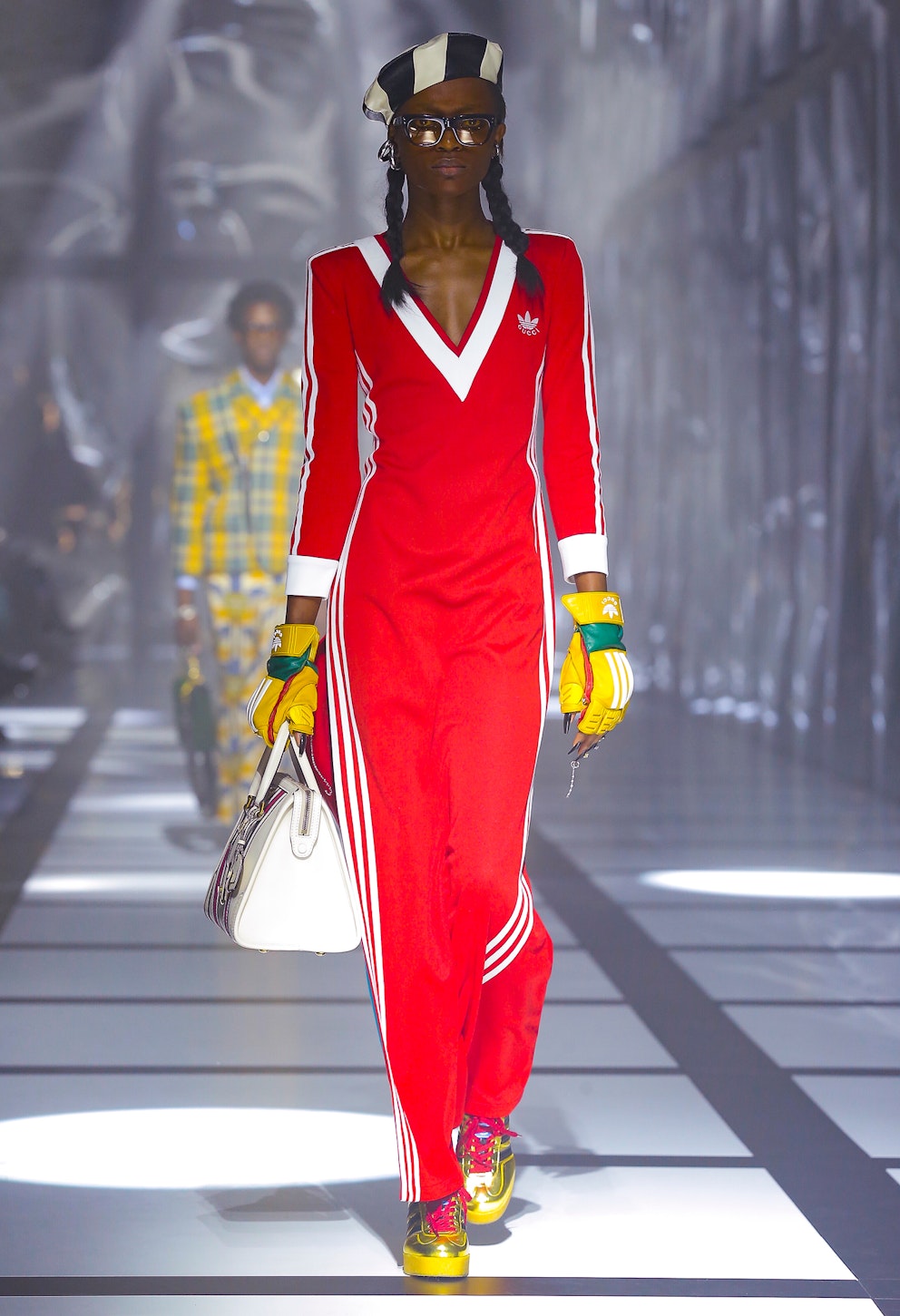 The Bella Hadid Styling Trick That Costs Absolutely Nothing | Fashion ...