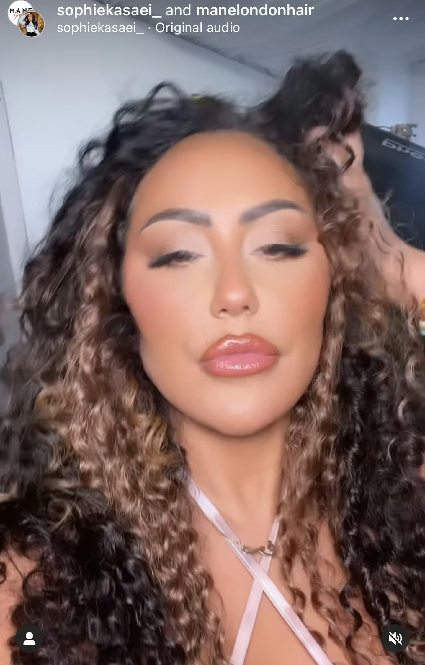 Sophie Kasaei curly hair