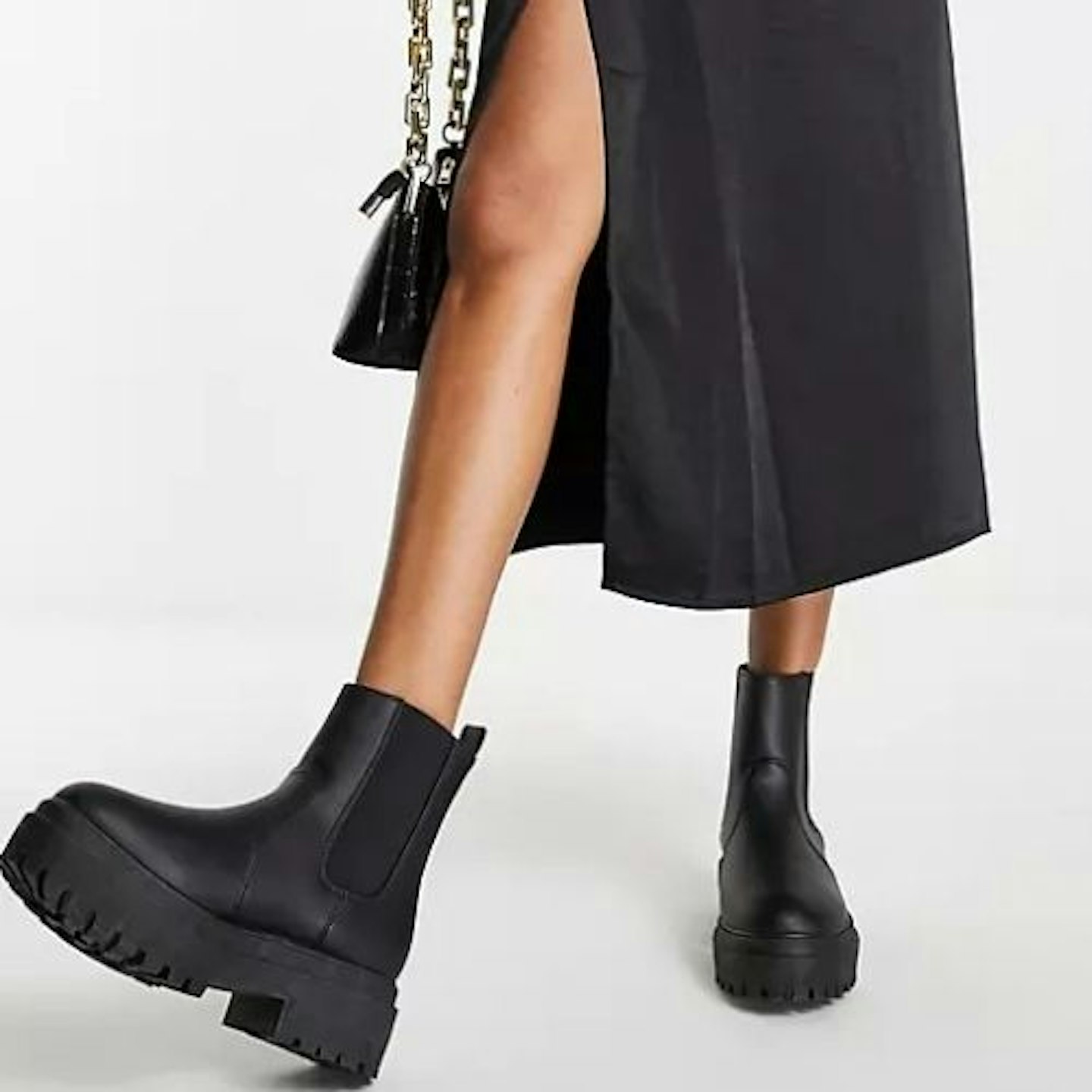 New Look Chunky High Ankle Chelsea Boots (Black)