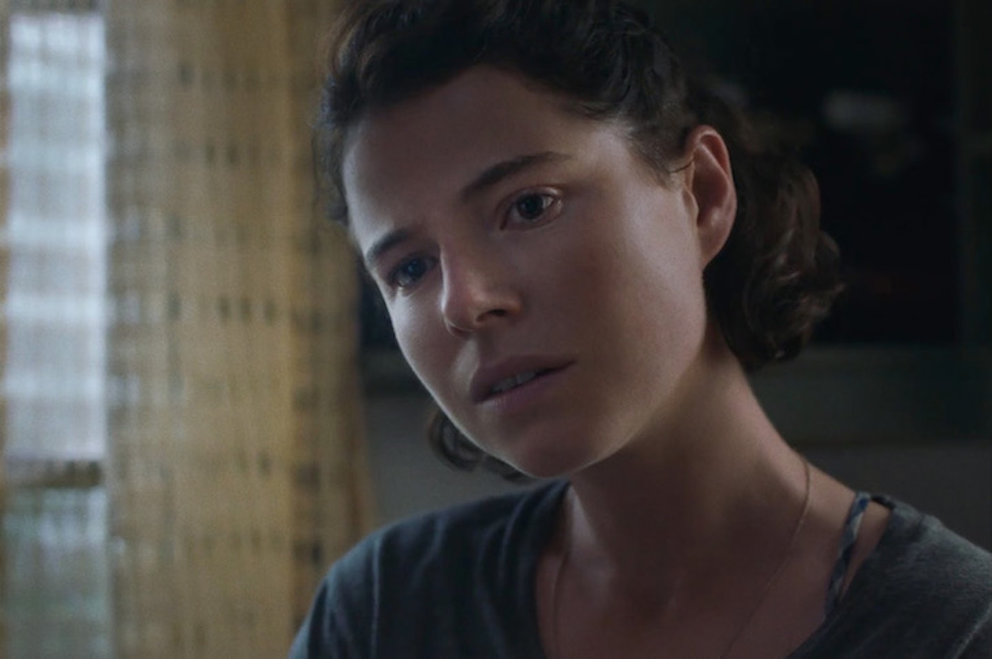 Jessie Buckley in The Lost Daughter