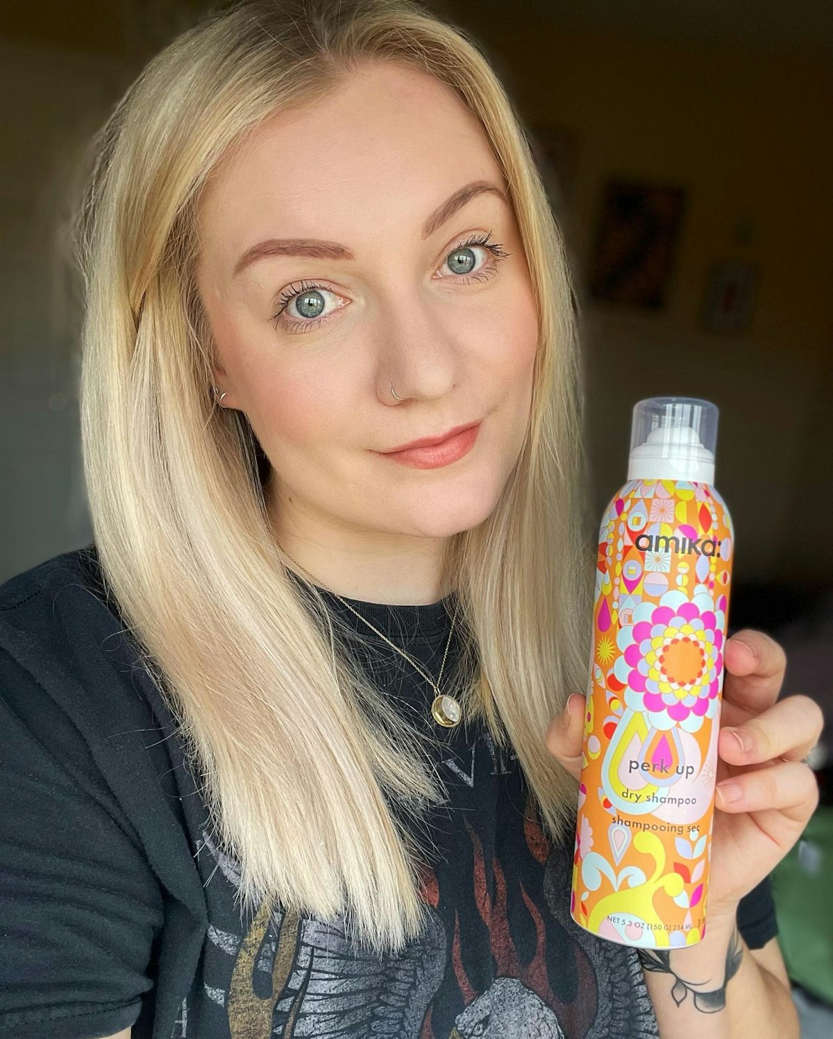 Amika Dry Shampoo Review Here's What We Thought