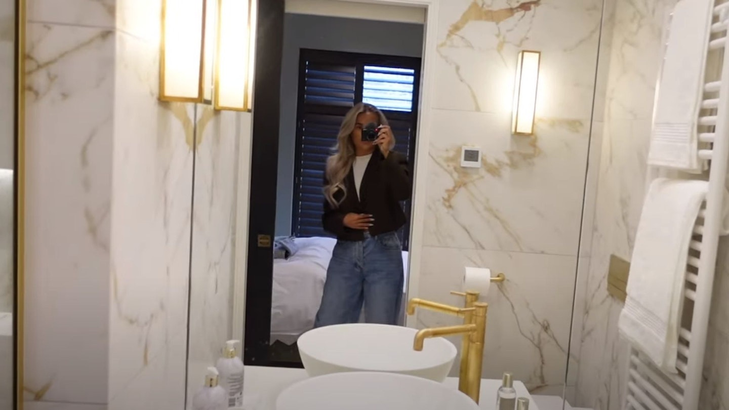 Molly-Mae bathroom