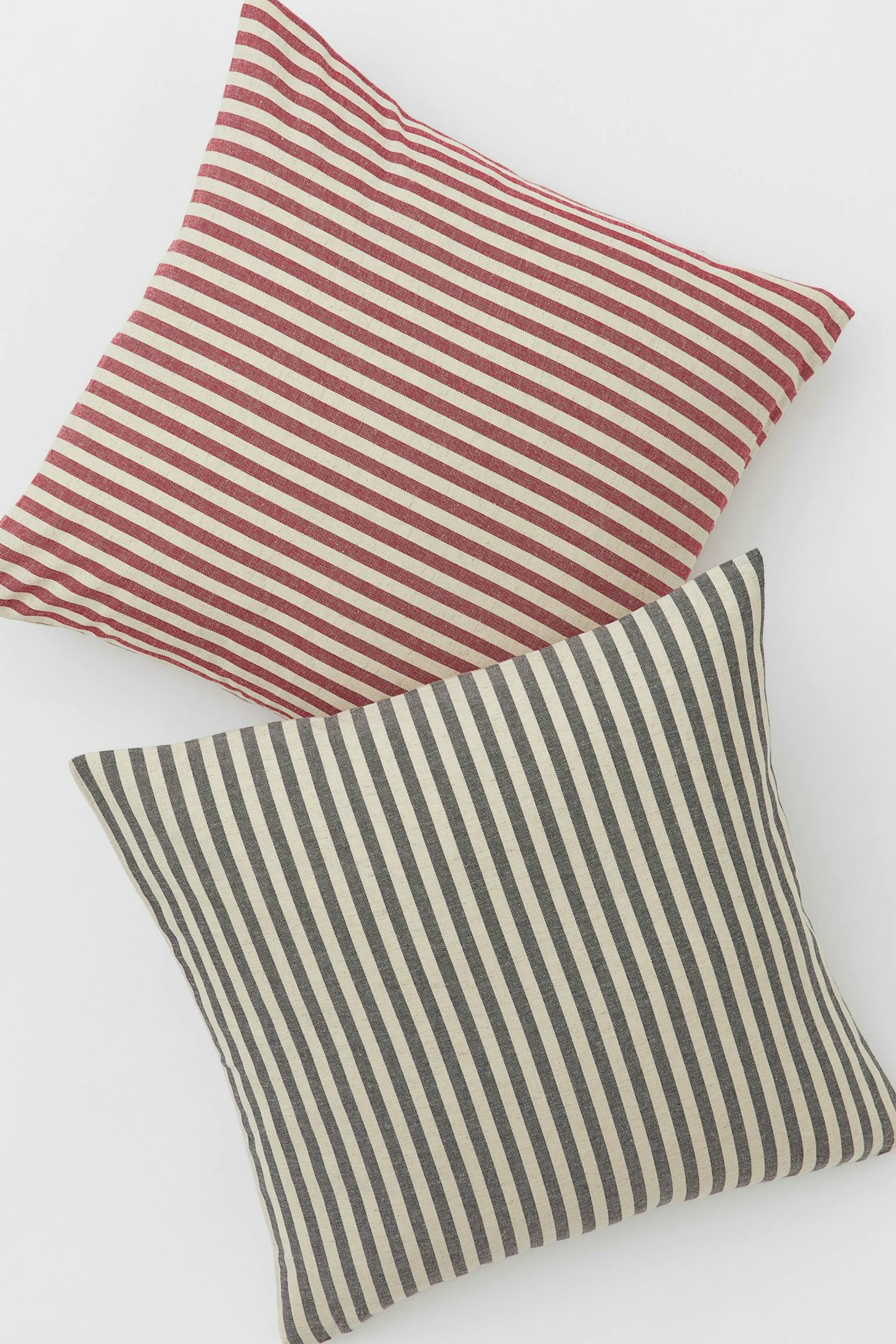 Lunchtime Shop Wednesady - H&M Home Linen Blend Cushion Cover, £8.99