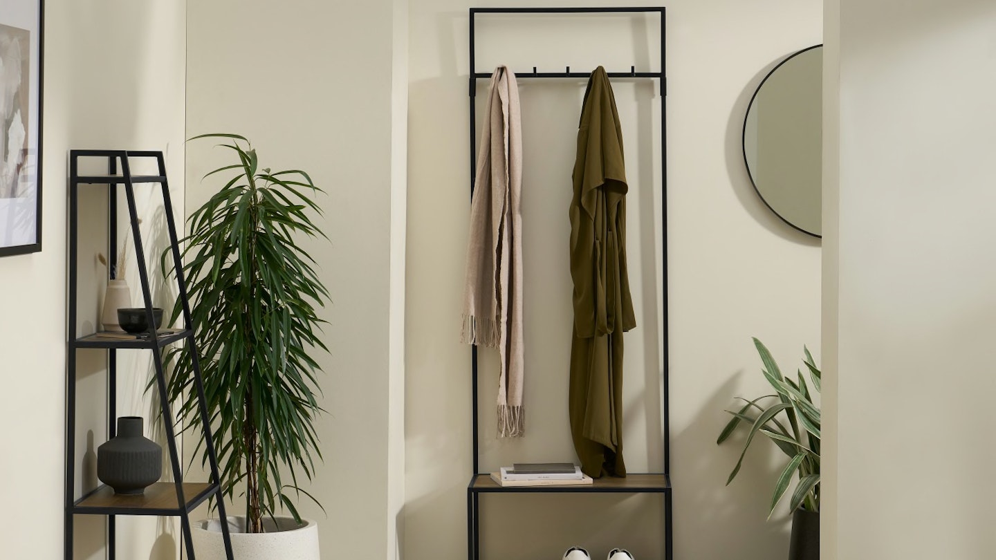 Coat storage ideas and solutions - hallway